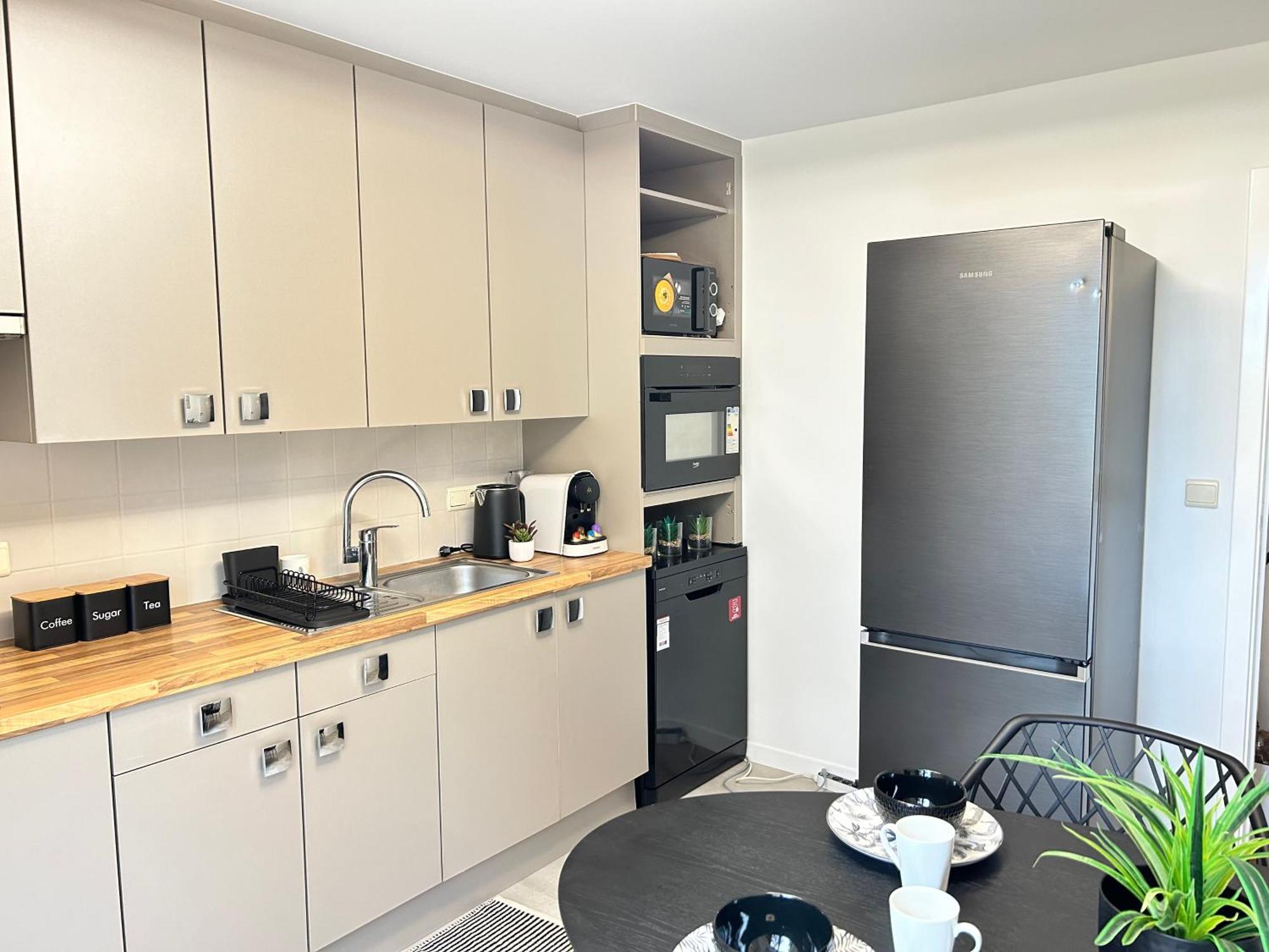 Friends & Family Brussels Atomium 6-8 Pers Appartement Grimbergen Buitenkant foto